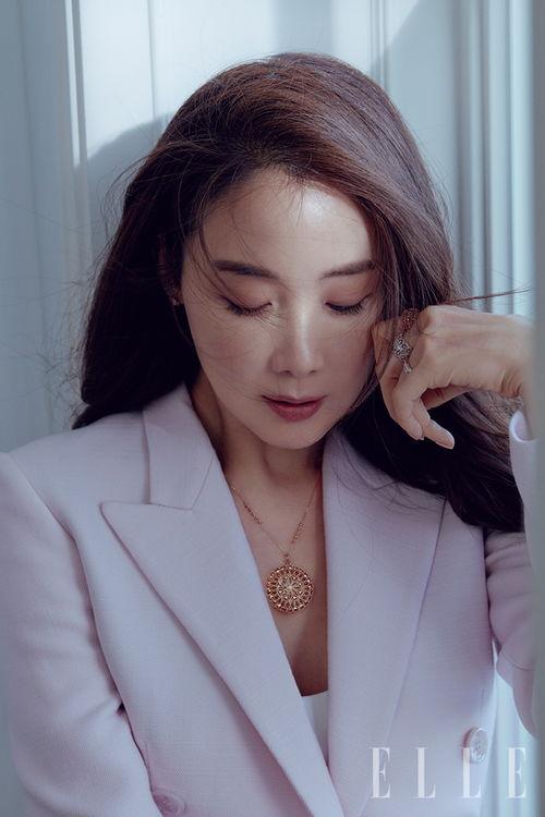 崔智友演员,璀璨星河中的璀璨明珠
